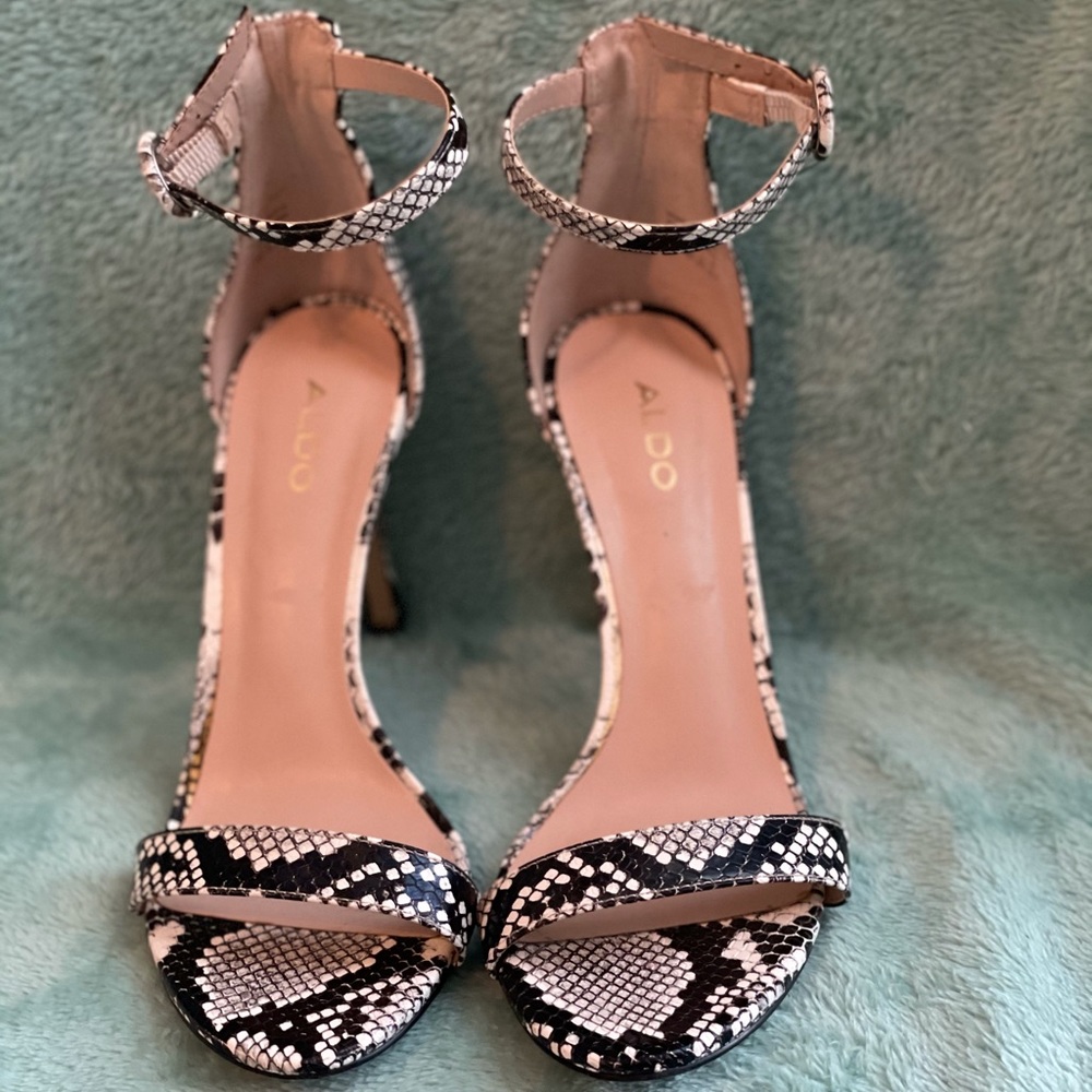 PRELOVED ✨ Snakeskin Print Aldo Heels